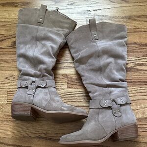 Elegant Taupe Suede Heeled Boots